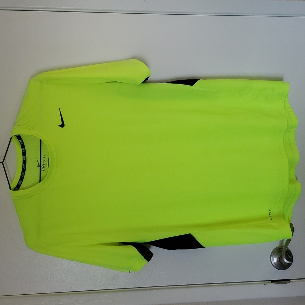Nike Dri-fit t-shirt
